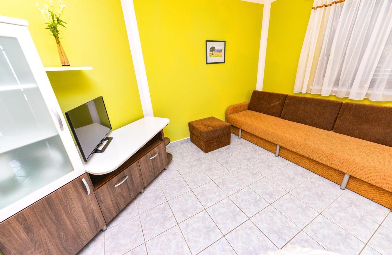 Apartments Hope Novalja Bagian luar foto