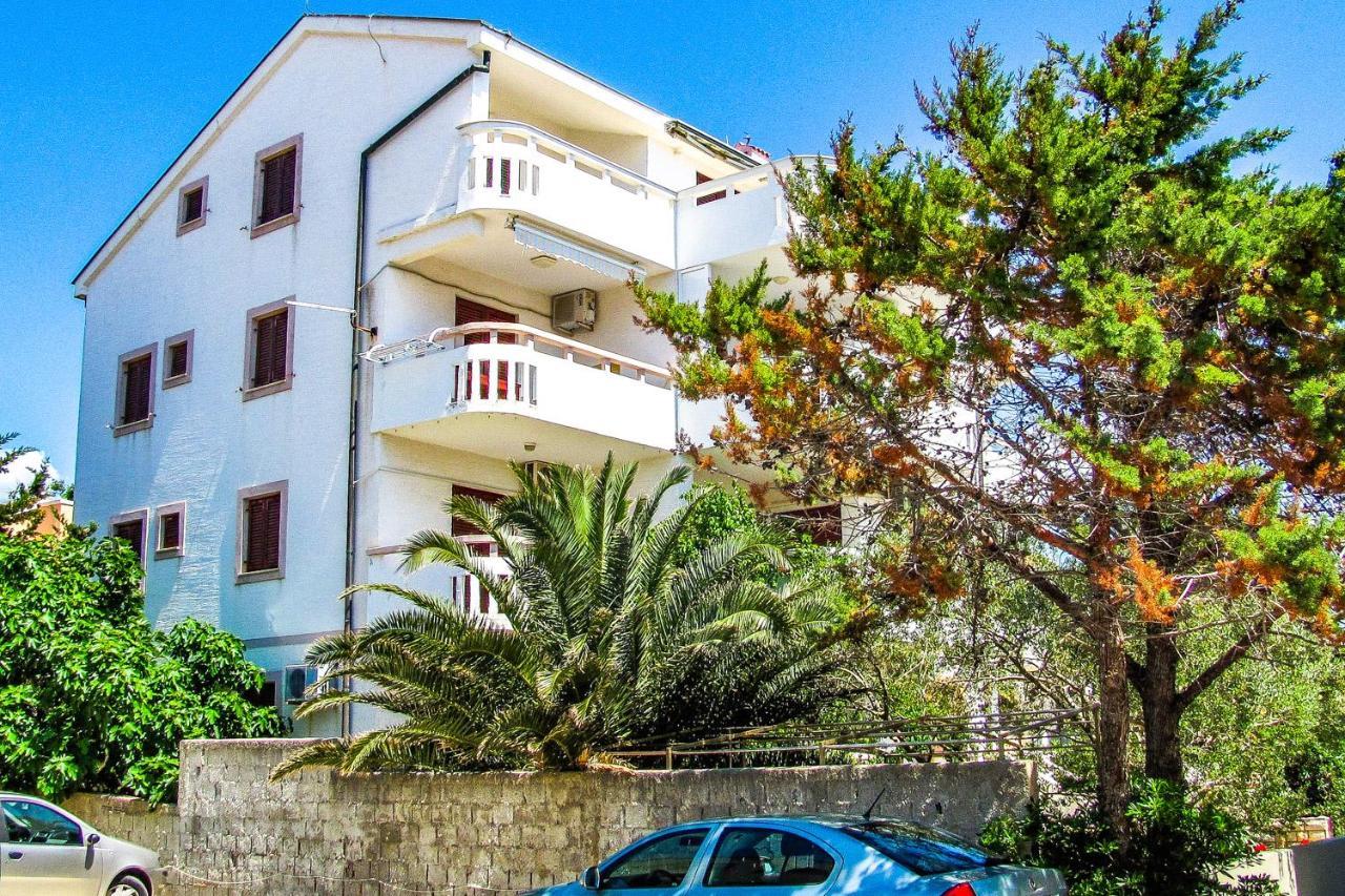 Apartments Hope Novalja Bagian luar foto