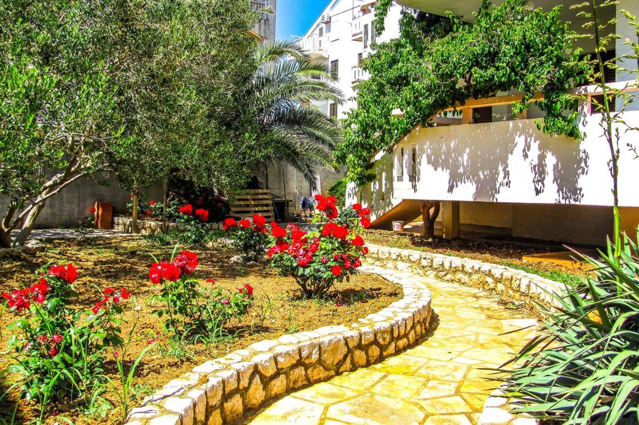 Apartments Hope Novalja Bagian luar foto